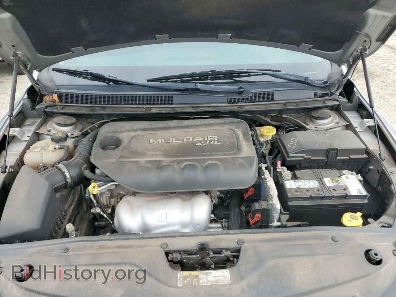 2016 CHRYSLER 200 - VIN: 1C3CCCAB6GN173982 - Фото 11