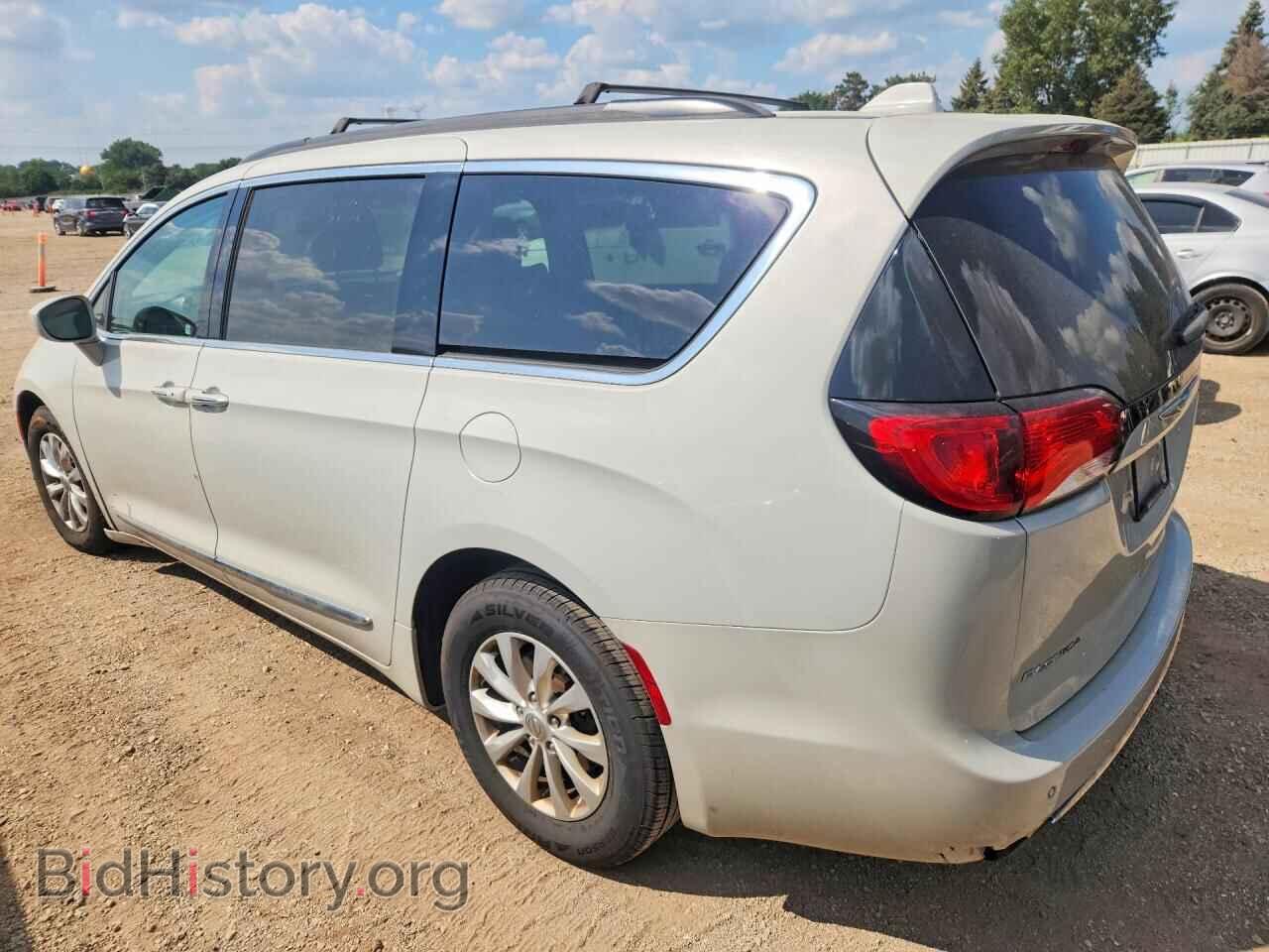 2017 CHRYSLER PACIFICA - VIN: 2C4RC1BGXHR794294 - Photo 2