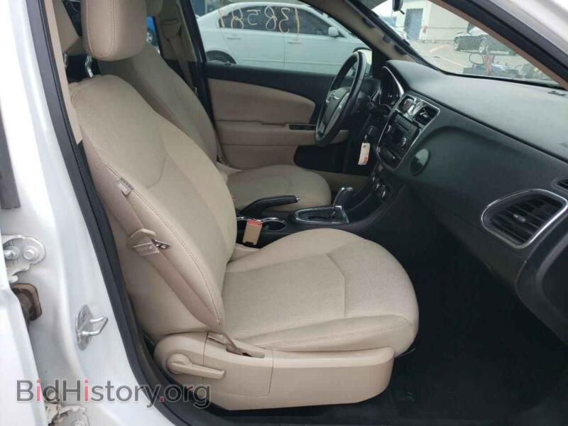 2013 Chrysler 200 (VIN 1C3CCBBB1DN583500) — фото 5 из 10