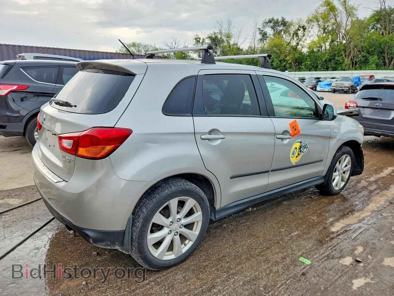 2014 MITSUBISHI OUTLANDER - VIN: 4A4AR3AU1EE008110 - Фото 3