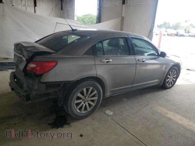 2013 Chrysler 200 (VIN 1C3CCBCG2DN520433) — фото 3 из 12