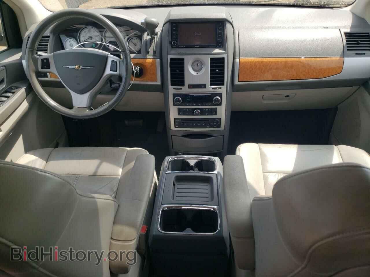 2008 CHRYSLER MINIVAN - VIN: 2A8HR64X88R690075 - Фото 8
