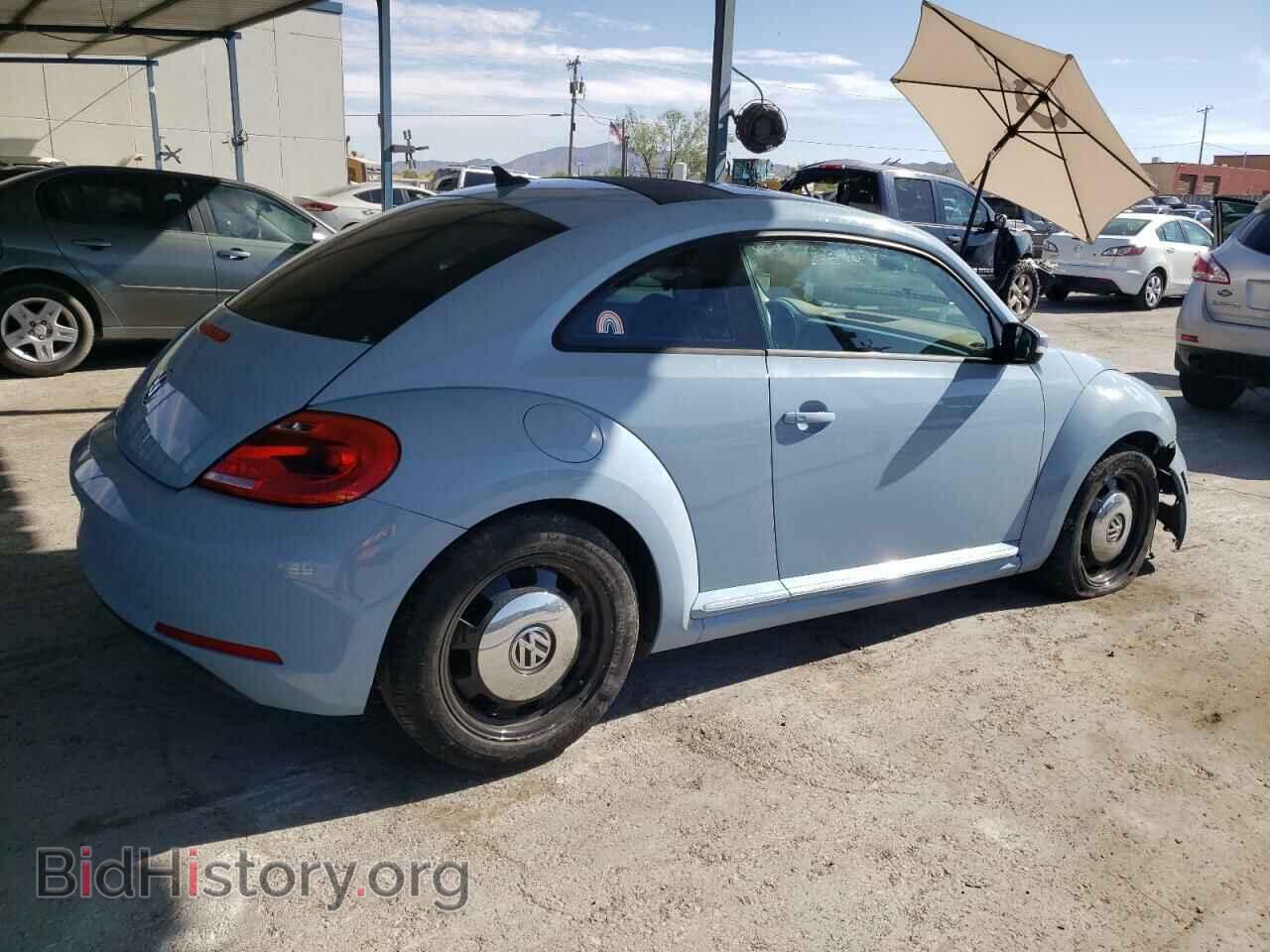 2014 VOLKSWAGEN BEETLE - VIN: 3VWJ17ATXEM663919 - Фото 3