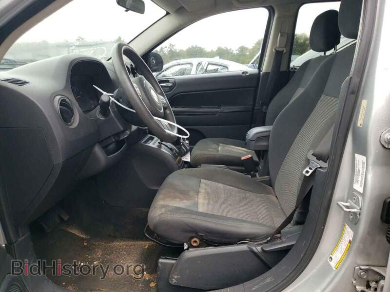 2012 Jeep COMPASS (VIN 1C4NJCBB6CD725215) — фото 7 из 13
