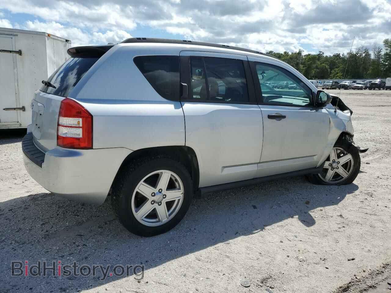 2007 JEEP COMPASS - VIN: 1J8FT47W57D365434 - Фото 3
