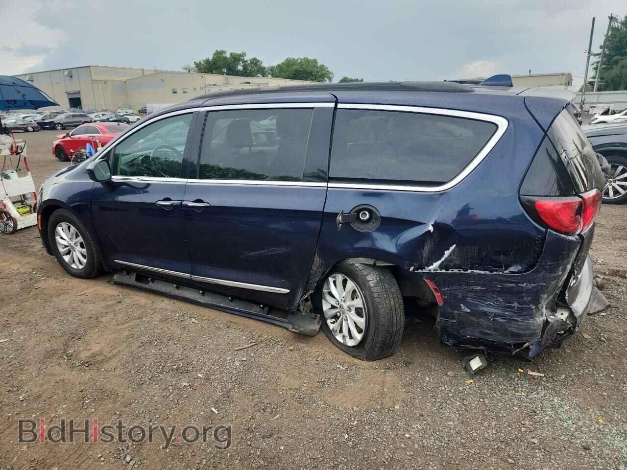 2017 CHRYSLER PACIFICA - VIN: 2C4RC1BG0HR743676 - Фото 2