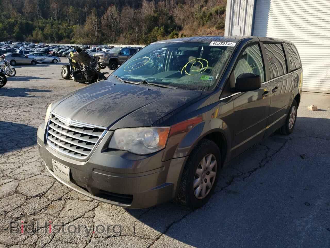 2010 CHRYSLER MINIVAN - VIN: 2A4RR4DE7AR304938 - Фото 2