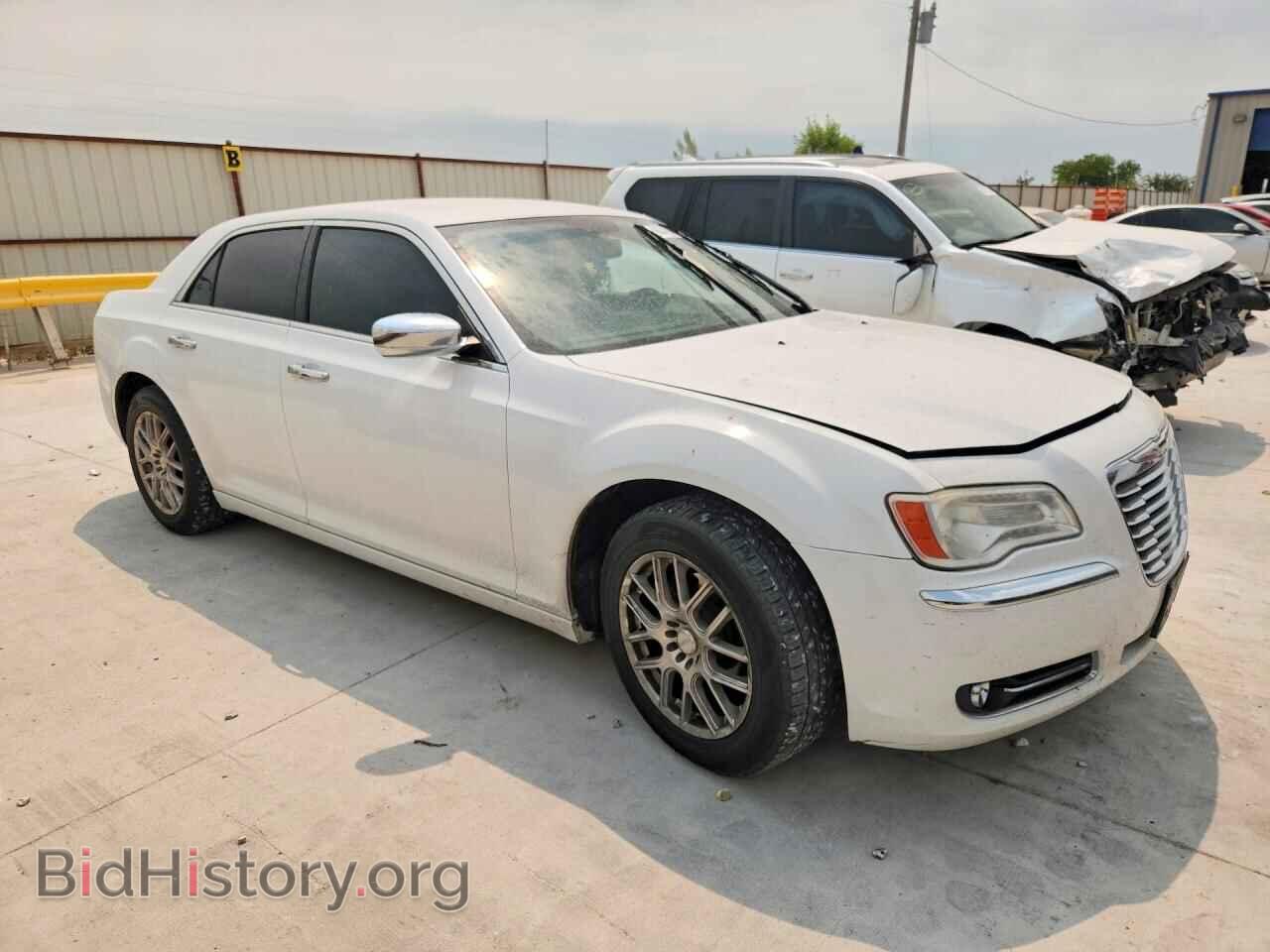 2011 CHRYSLER 300 - VIN: 2C3CA5CG9BH585177 - Photo 4