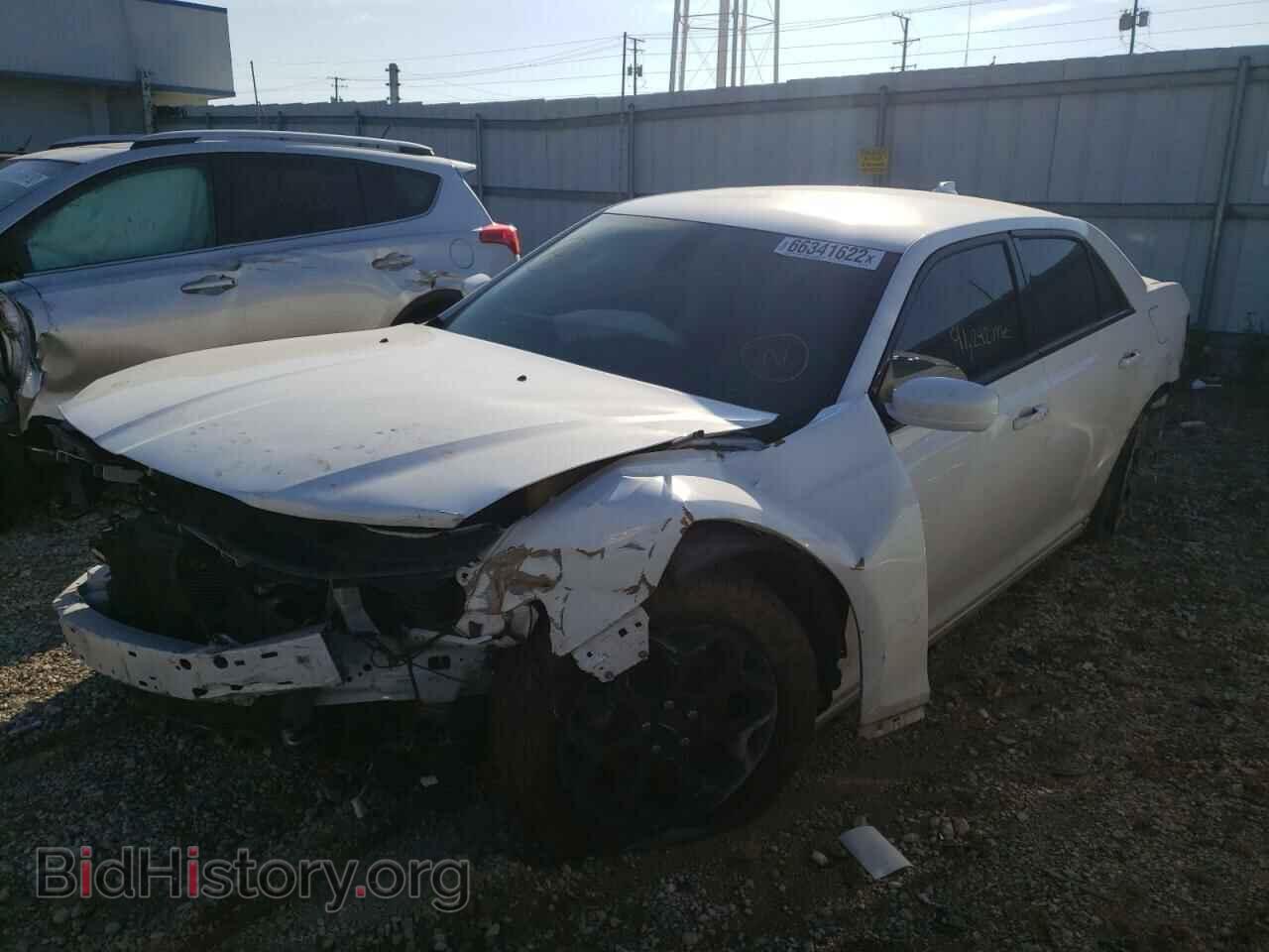 2016 CHRYSLER 300 - VIN: 2C3CCAGGXGH248876 - Фото 2