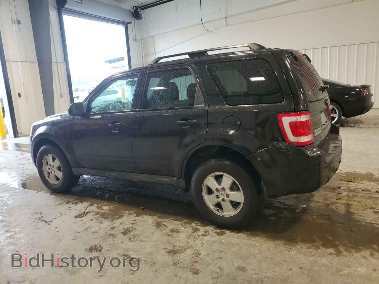 2011 FORD ESCAPE - VIN: 1FMCU0D77BKA41236 - Фото 2