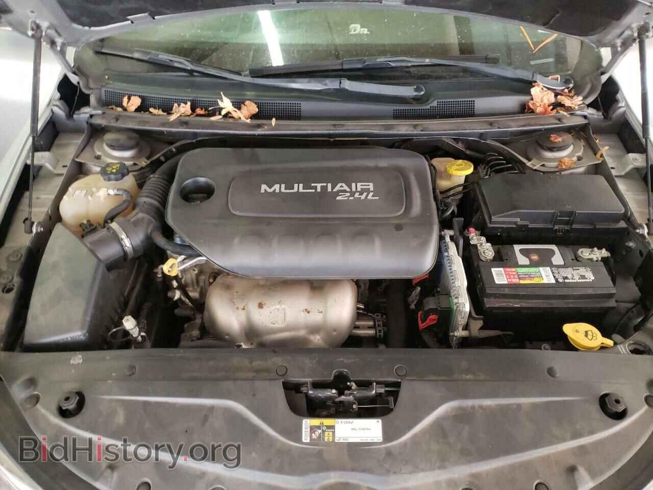 2016 CHRYSLER 200 - VIN: 1C3CCCAB1GN106657 - Фото 7