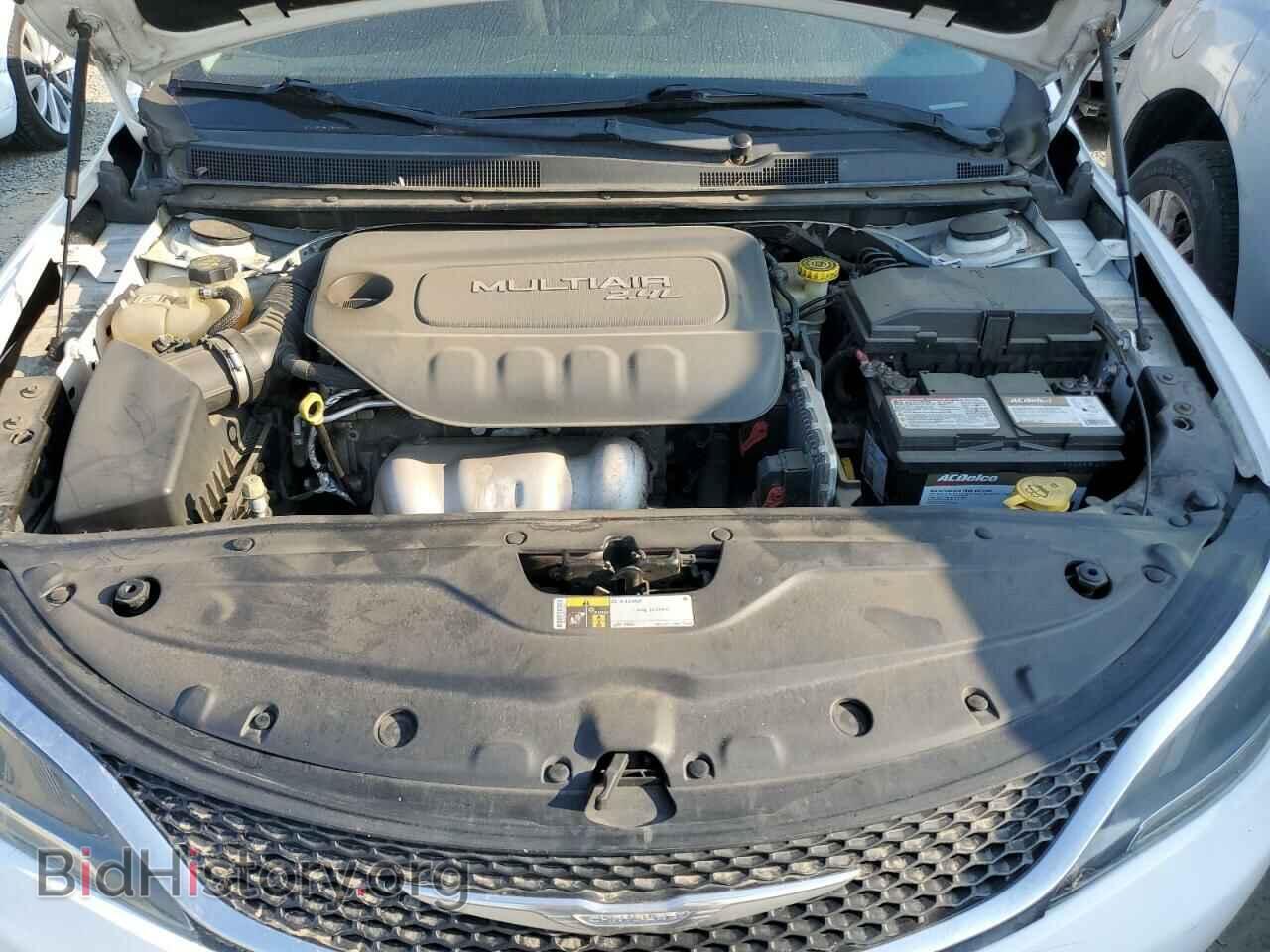 2015 CHRYSLER 200 - VIN: 1C3CCCAB7FN617093 - Фото 11