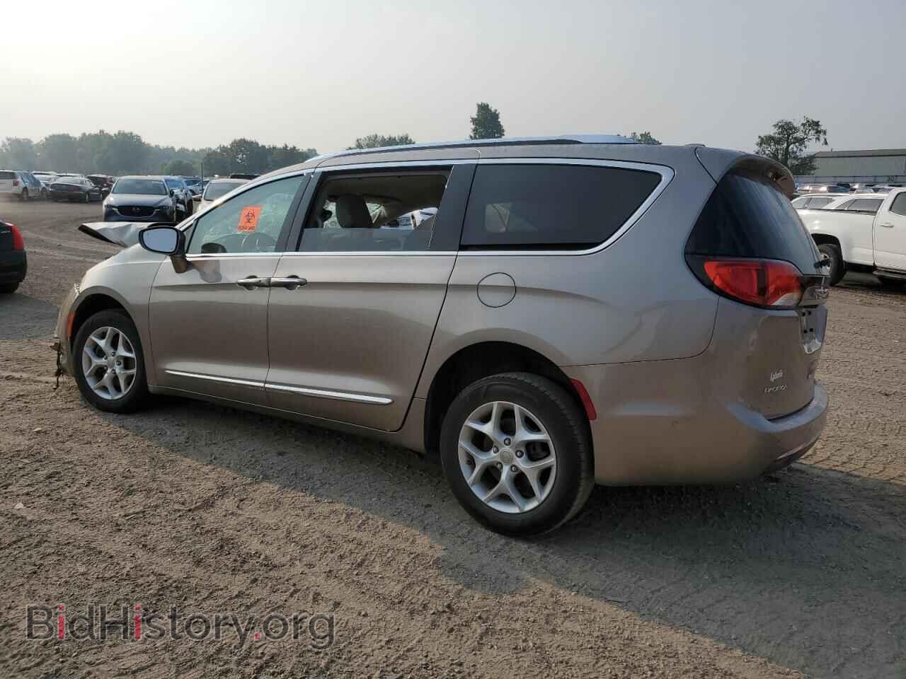 2017 CHRYSLER PACIFICA - VIN: 2C4RC1EG7HR836710 - Photo 2