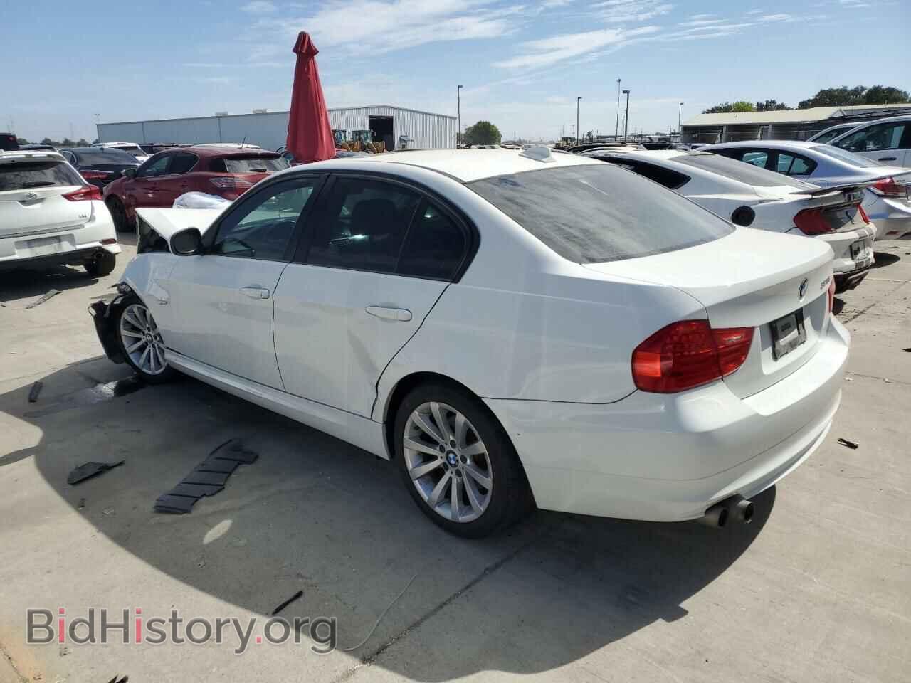2011 BMW 3 SERIES - VIN: WBAPH5G50BNM80954 - Фото 2