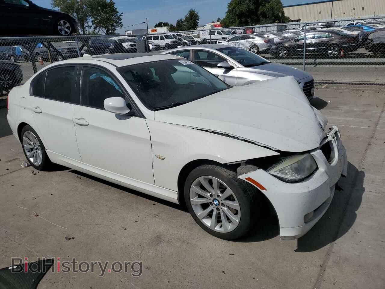 2011 BMW 3 SERIES - VIN: WBAPH5G50BNM80954 - Фото 4