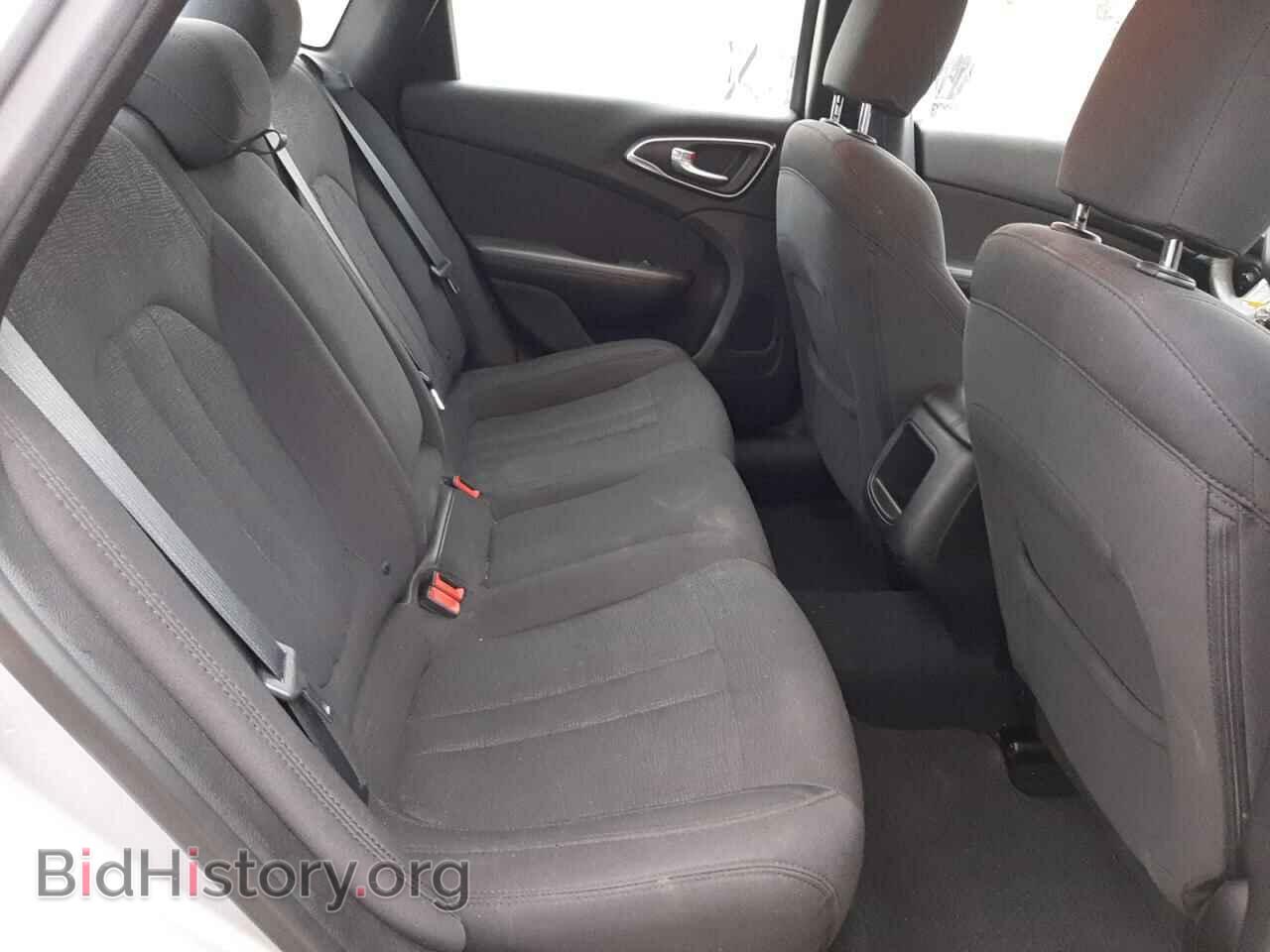 2016 CHRYSLER 200 - VIN: 1C3CCCAB7GN100975 - Фото 6