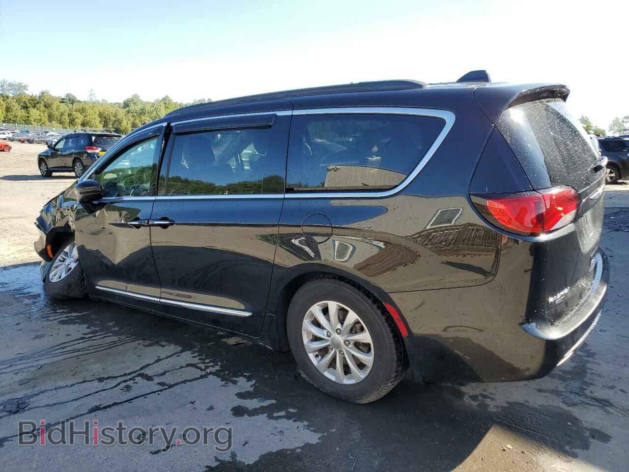 2017 CHRYSLER PACIFICA - VIN: 2C4RC1BG4HR744927 - Photo 2