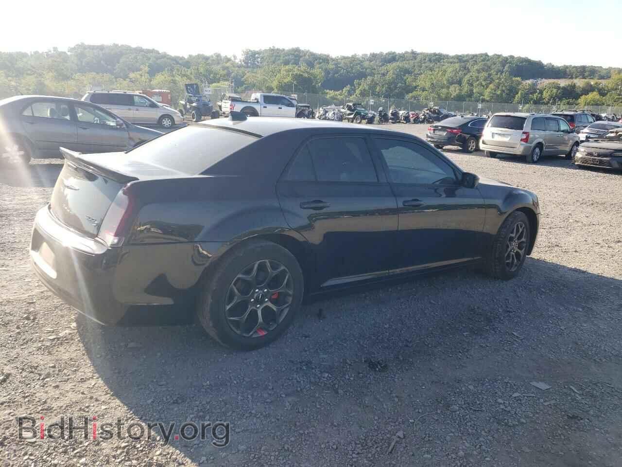 2018 CHRYSLER 300 - VIN: 2C3CCAGG3JH199060 - Фото 3