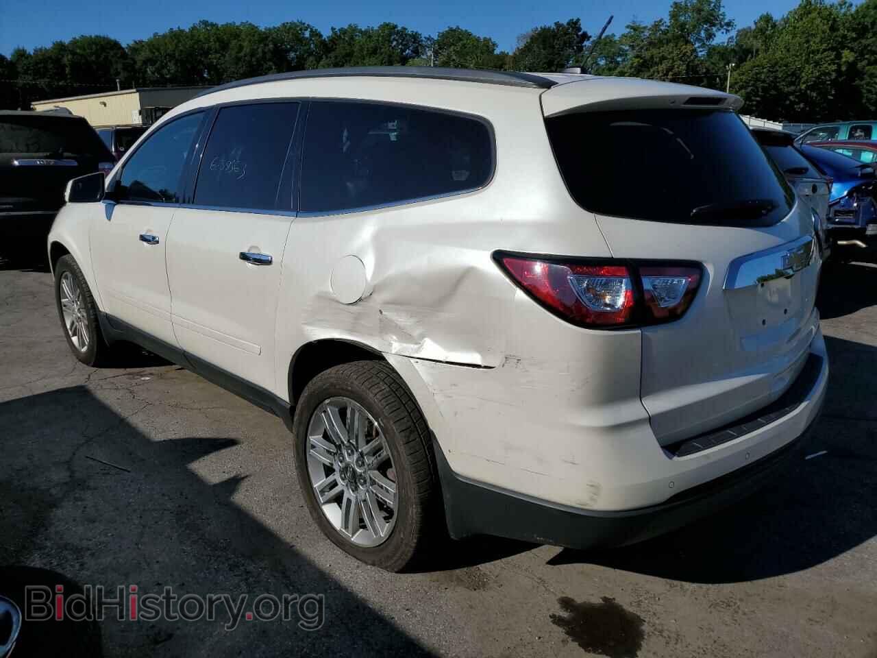 2014 CHEVROLET TRAVERSE - VIN: 1GNKRGKD2EJ211670 - Фото 2