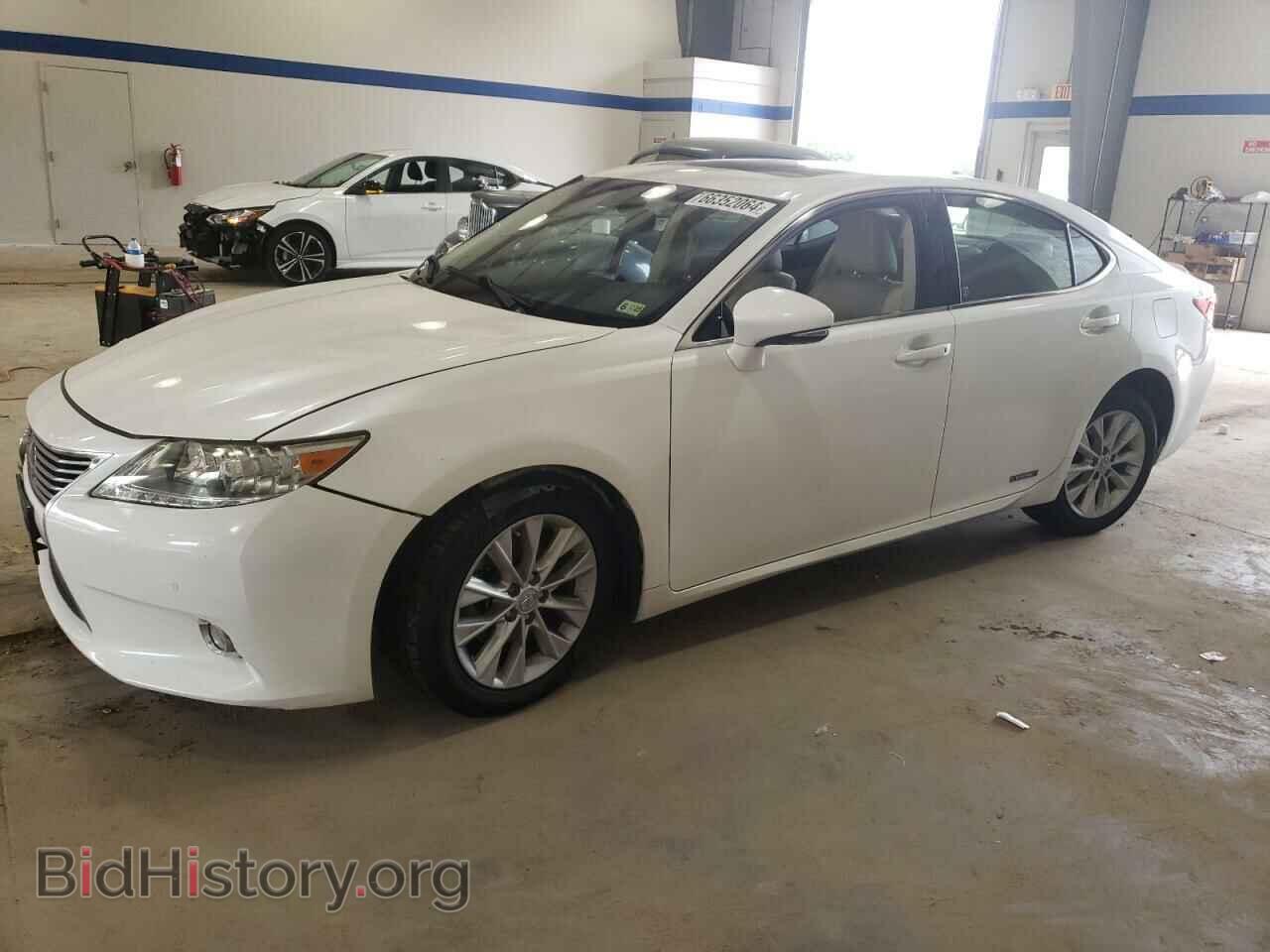 Фотография JTHBW1GG0E2068082 - LEXUS ES300 2014