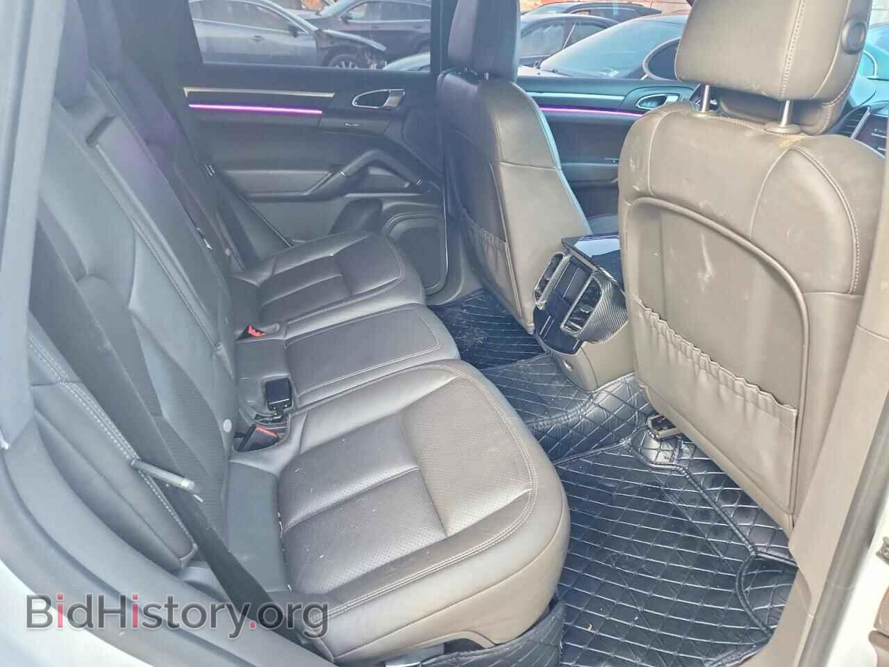 2017 PORSCHE CAYENNE - VIN: WP1AE2A25HLA71480 - Фото 11
