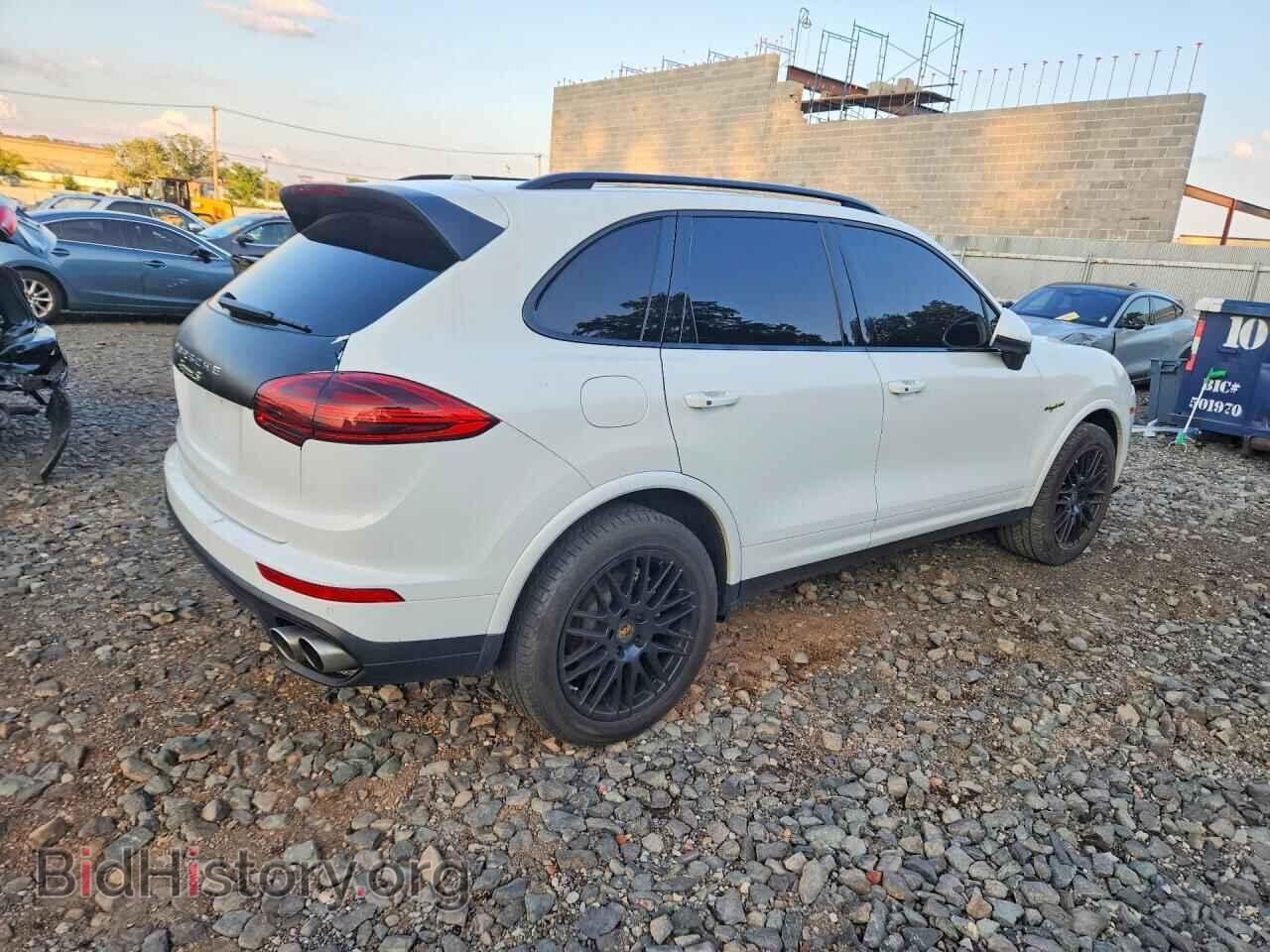 2017 PORSCHE CAYENNE - VIN: WP1AE2A25HLA71480 - Фото 3