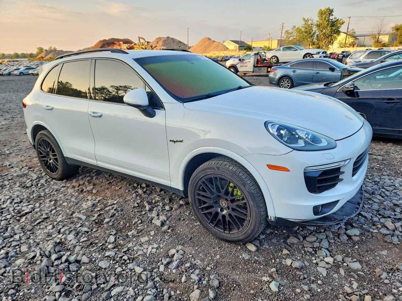 2017 PORSCHE CAYENNE - VIN: WP1AE2A25HLA71480 - Фото 4