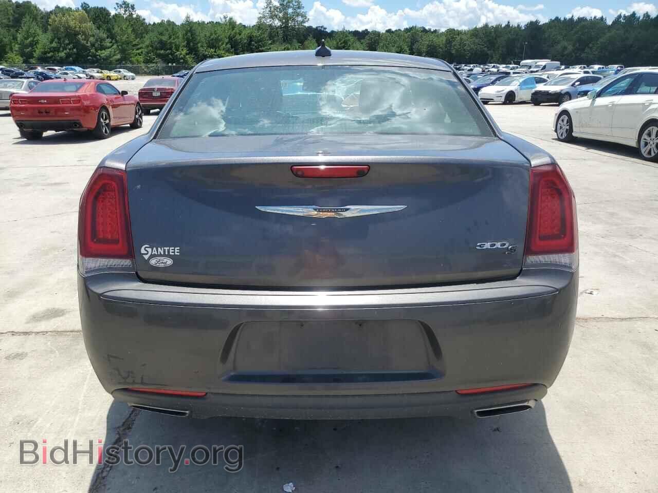 2019 CHRYSLER 300 - VIN: 2C3CCABG0KH628647 - Фото 6