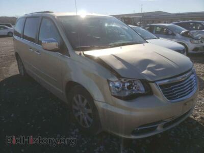 2011 Chrysler MINIVAN TOWN & COU, золотистый — VIN 2A4RR8DG6BR656029, Copart