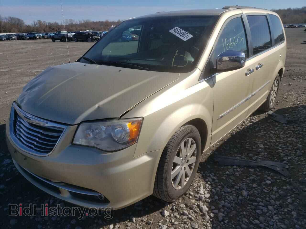 2011 CHRYSLER MINIVAN - VIN: 2A4RR8DG6BR656029 - Photo 2