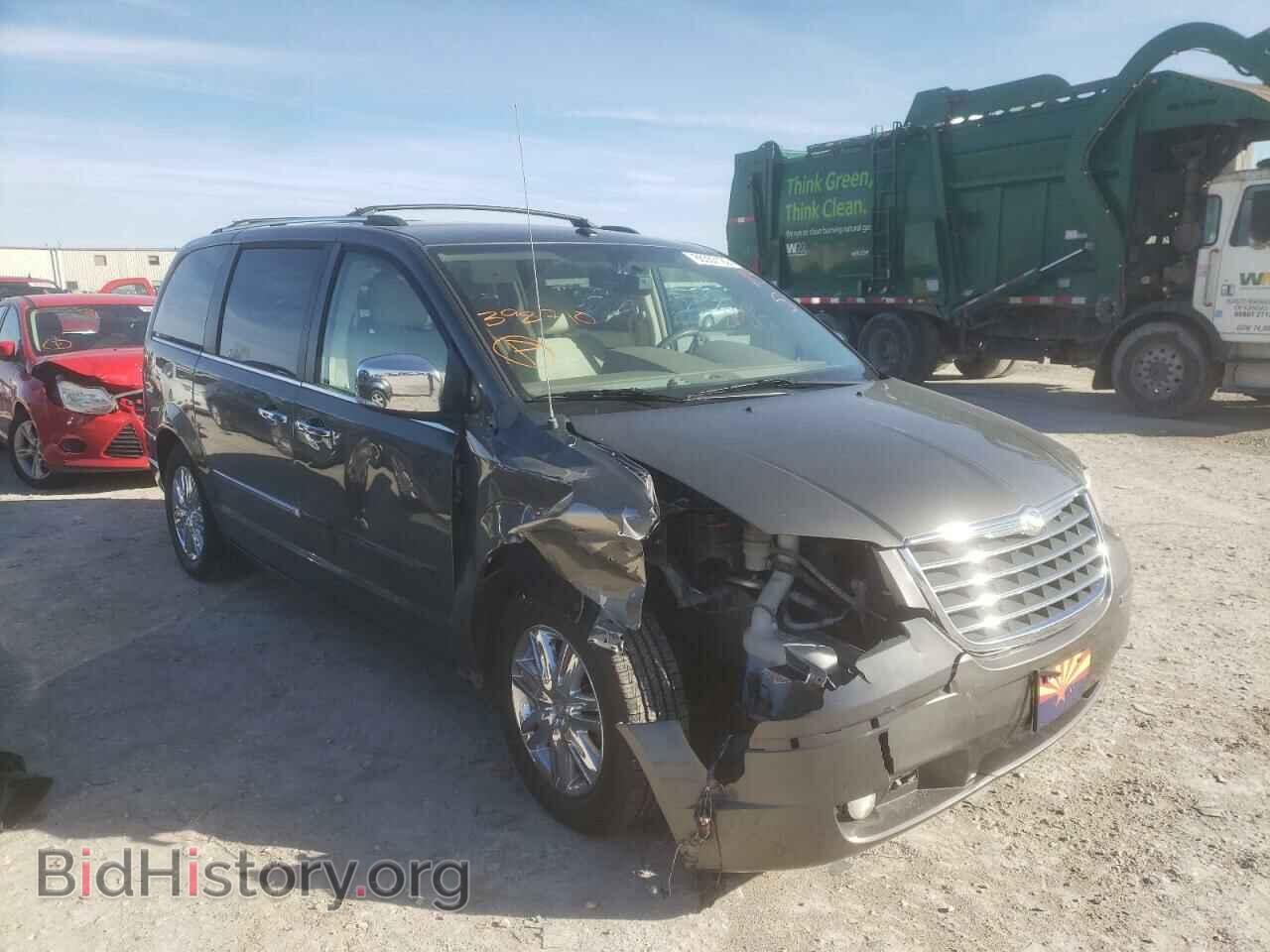Photo 2A4RR7DX3AR398710 - CHRYSLER MINIVAN 2010