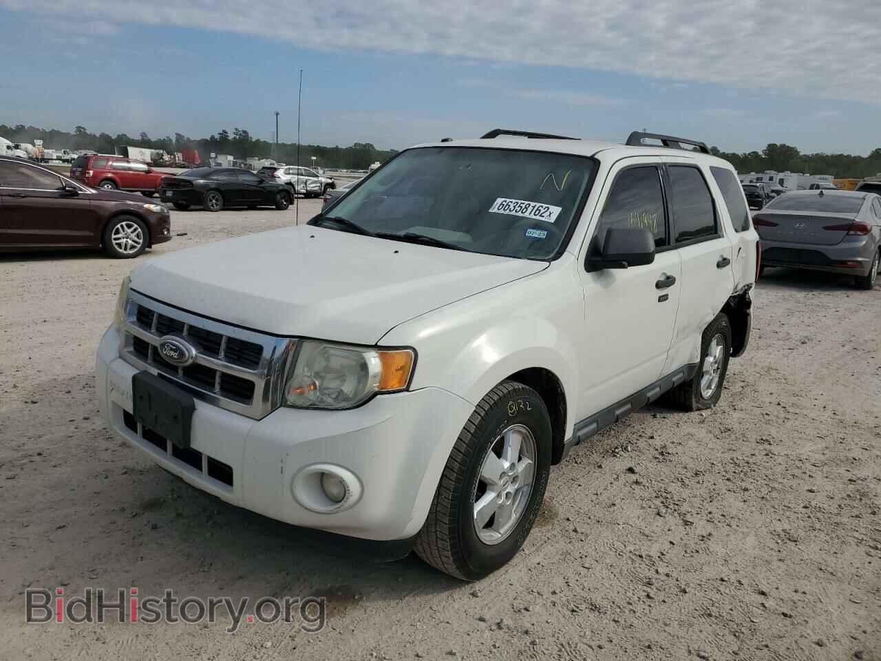 2010 FORD ESCAPE - VIN: 1FMCU0DG9AKC42683 - Фото 2
