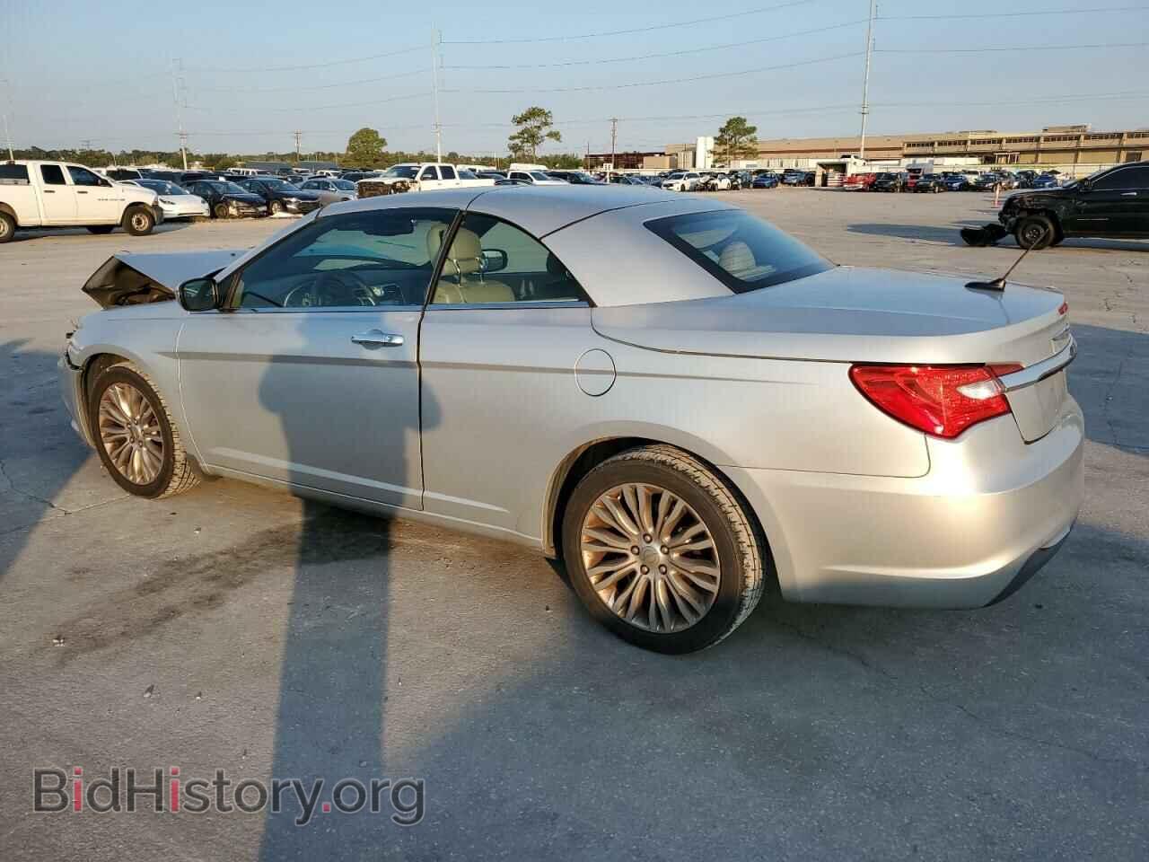 2012 CHRYSLER 200 - VIN: 1C3BCBFGXCN116589 - Фото 2