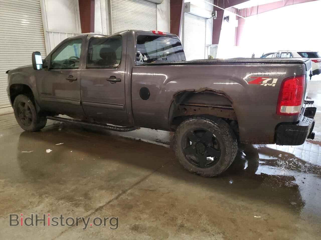 2011 GMC SIERRA - VIN: 1GT120CG8BF215410 - Фото 2
