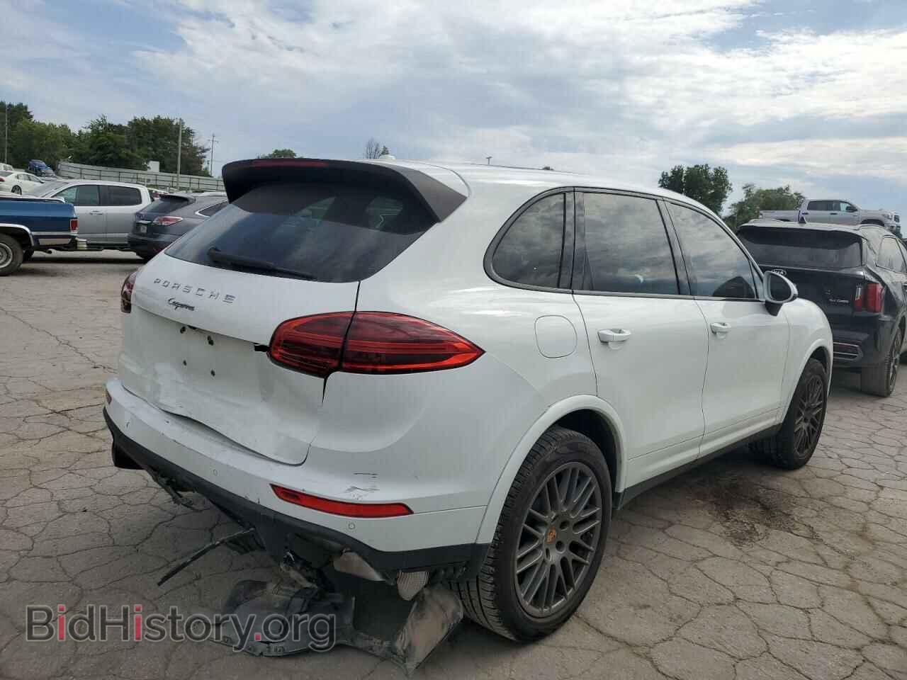 2017 PORSCHE CAYENNE - VIN: WP1AA2A21HKA85619 - Фото 3