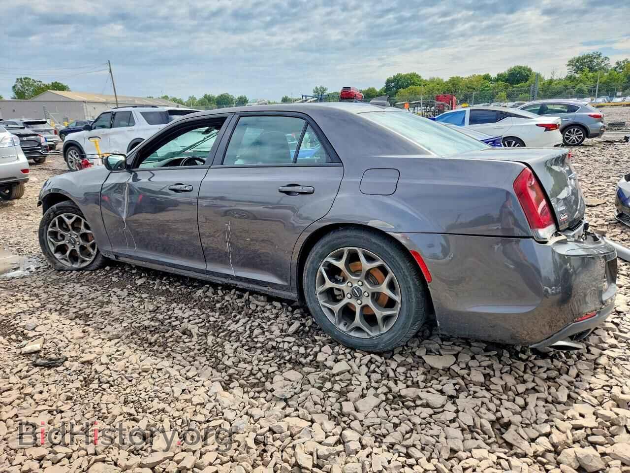 2015 CHRYSLER 300 - VIN: 2C3CCAGG8FH892357 - Photo 2