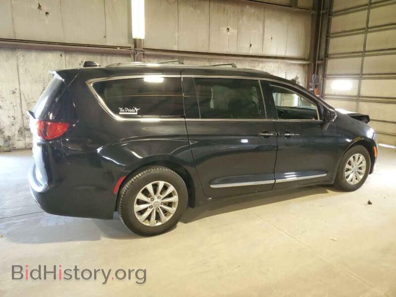 2018 Chrysler PACIFICA (VIN 2C4RC1EG1JR115515) — фото 3 из 13