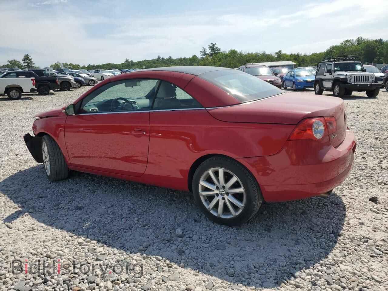 2011 VOLKSWAGEN EOS - VIN: WVWBA7AH5BV000200 - Фото 2
