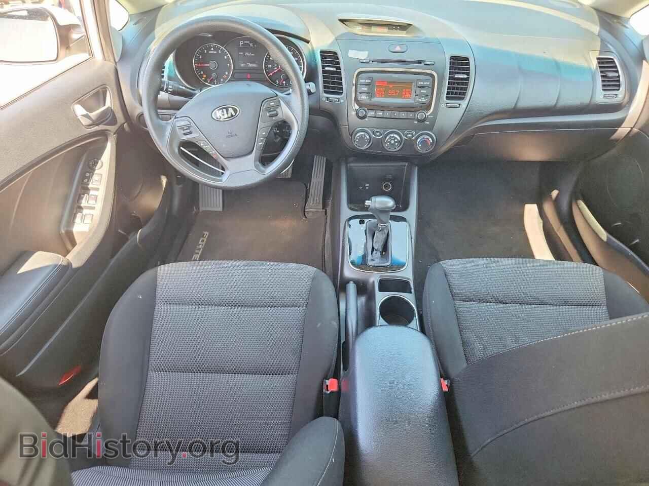 2017 KIA FORTE - VIN: 3KPFK4A70HE037382 - Фото 9
