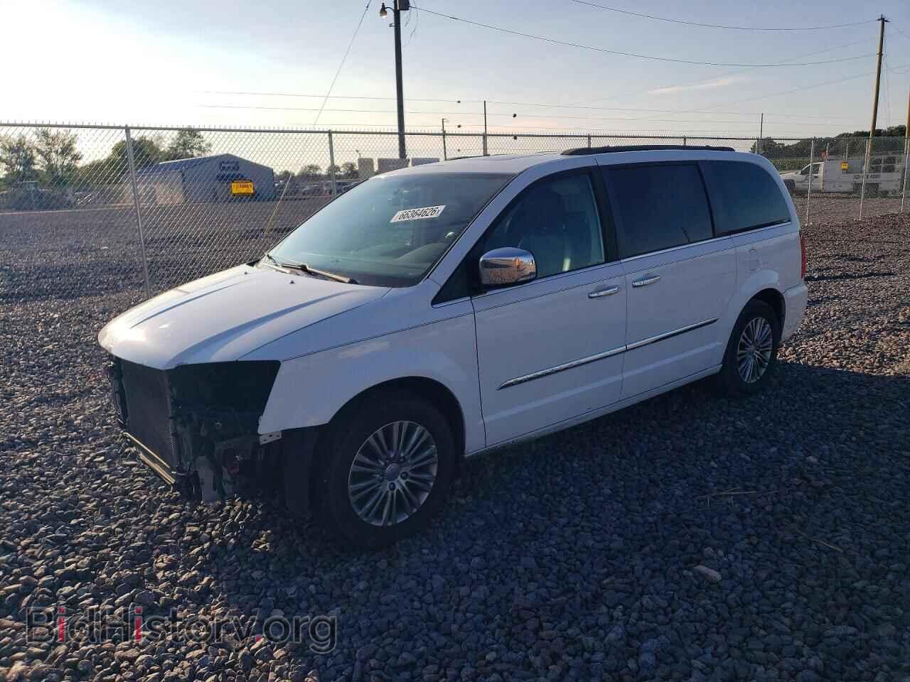2014 Chrysler MINIVAN Touring L (VIN 2C4RC1CG3ER409331) — photo 1 of 15, Copart, damage: front end