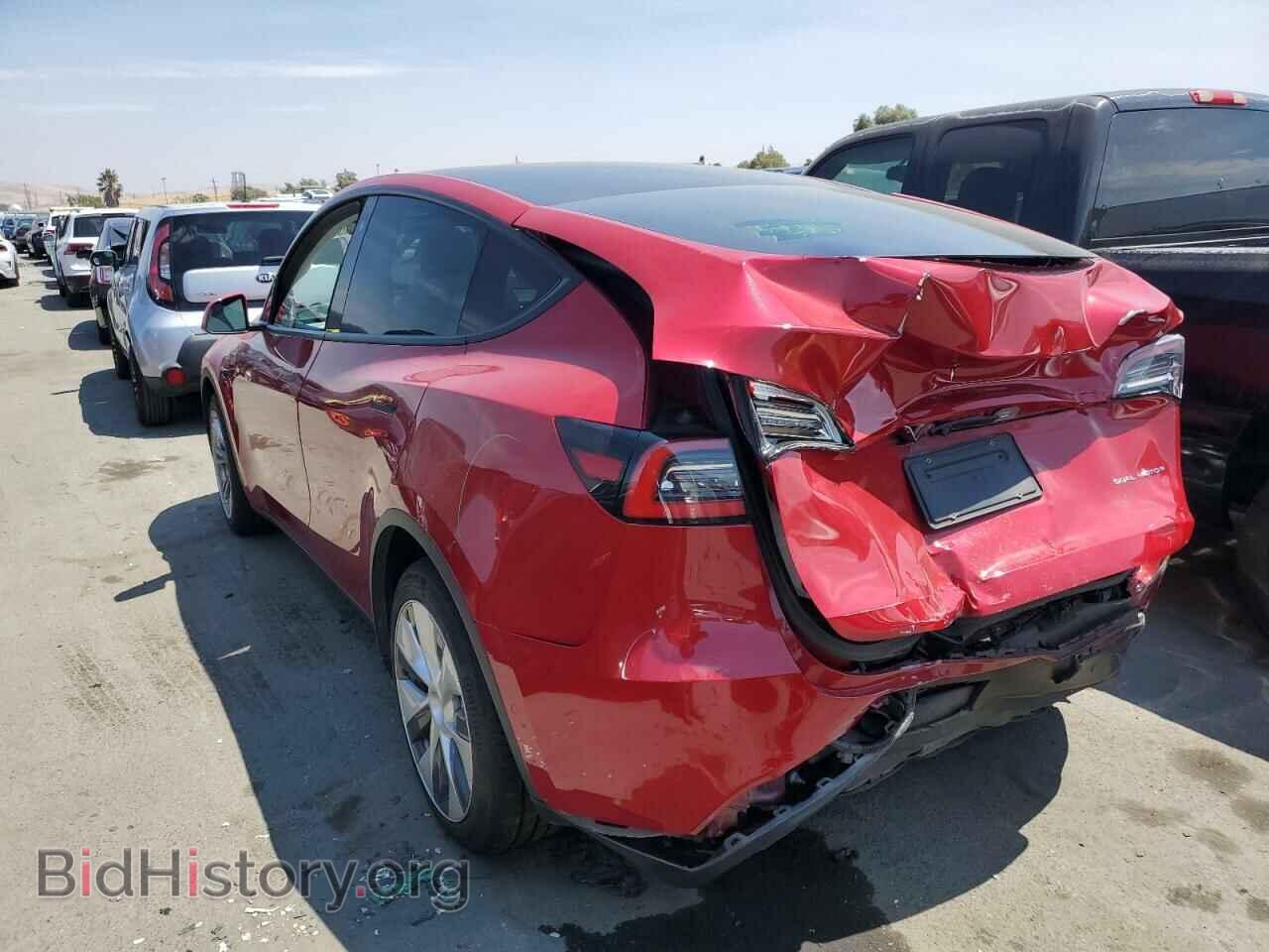 2021 TESLA MODEL Y - VIN: 5YJYGDEEXMF095961 - Фото 2