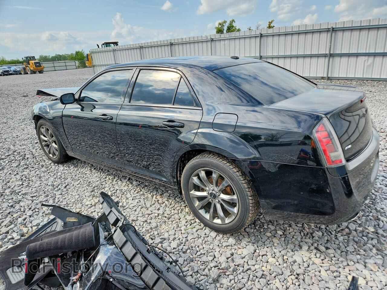 2014 CHRYSLER 300 - VIN: 2C3CCAGG7EH357261 - Фото 2