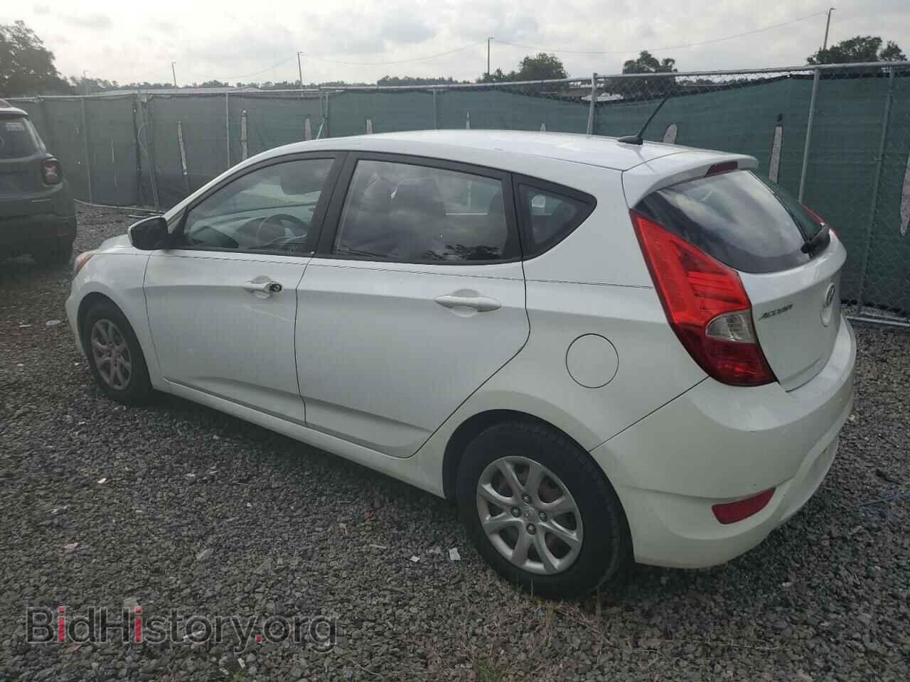 2013 HYUNDAI ACCENT - VIN: KMHCT5AE3DU081825 - Фото 2