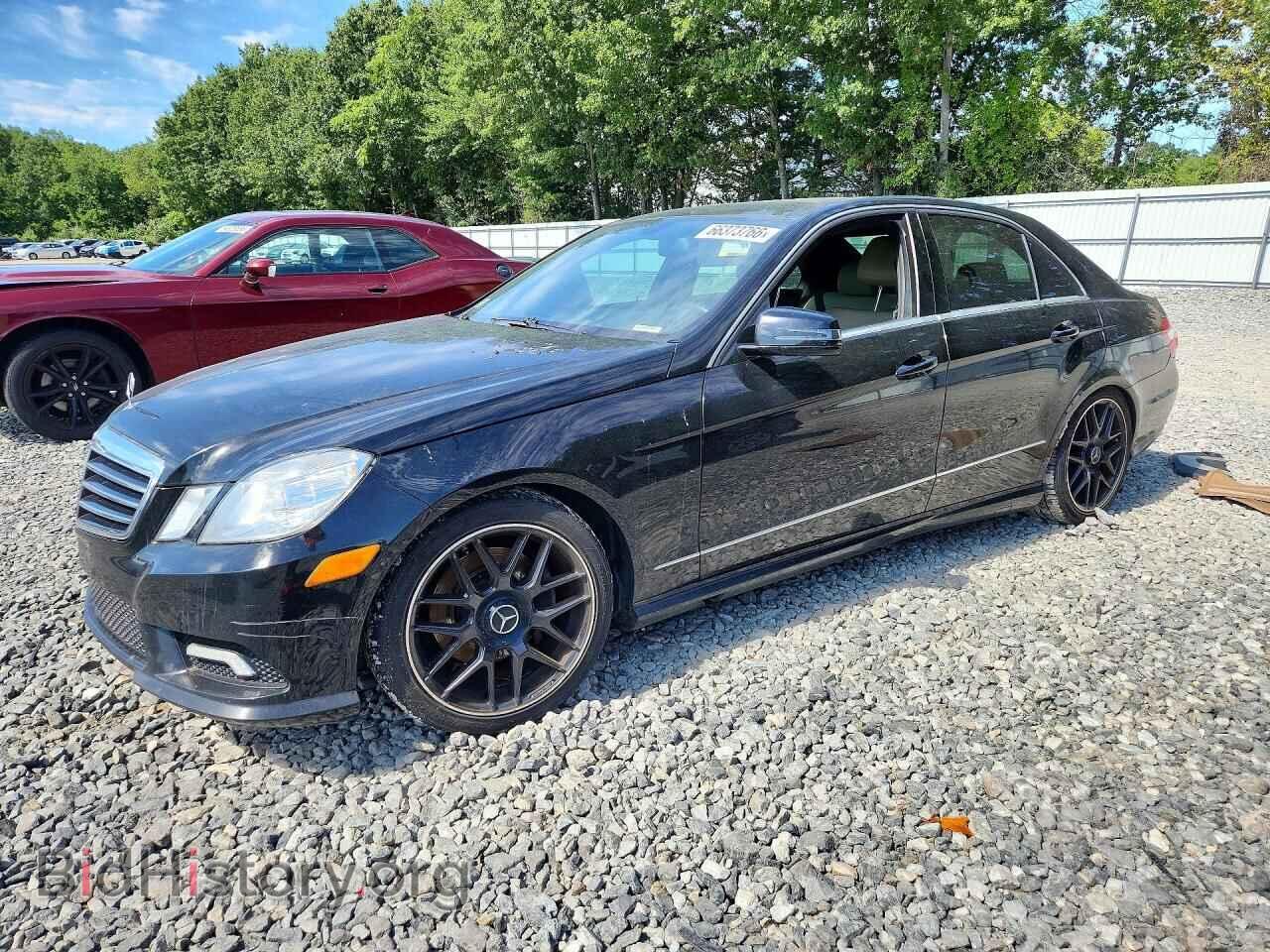 Photo WDDHF8HB0BA352052 - MERCEDES-BENZ E-CLASS 2011