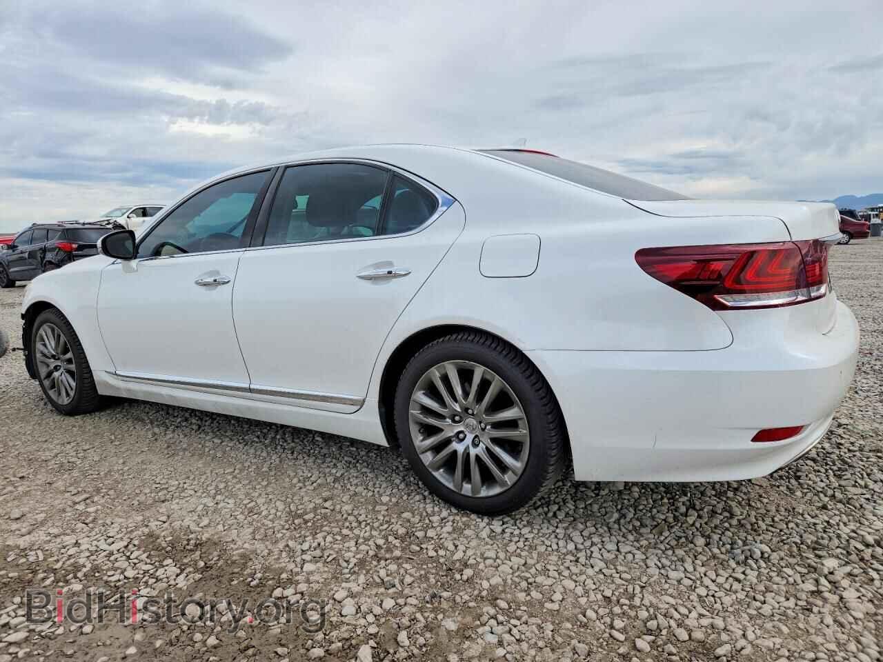 2013 LEXUS LS460 - VIN: JTHBL5EF3D5118643 - Photo 2