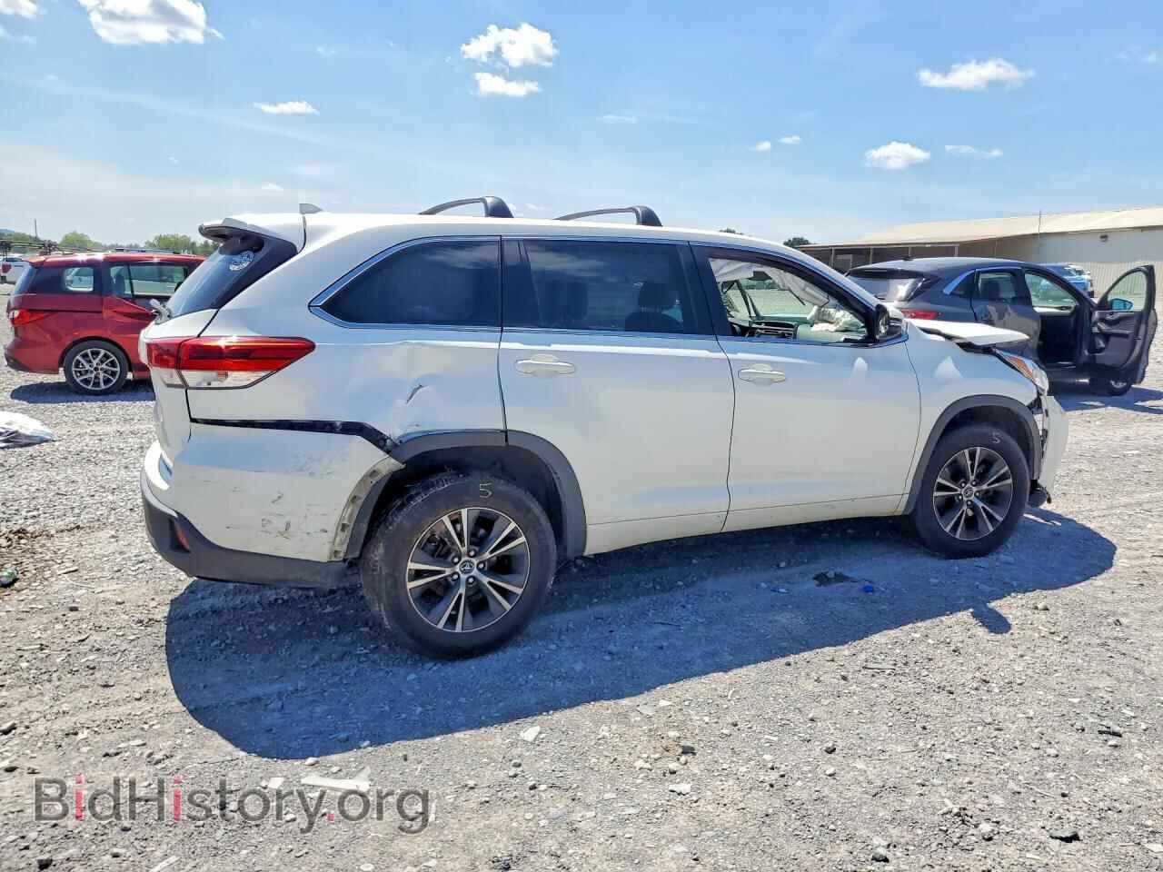 2017 TOYOTA HIGHLANDER - VIN: 5TDZZRFHXHS216705 - Фото 3