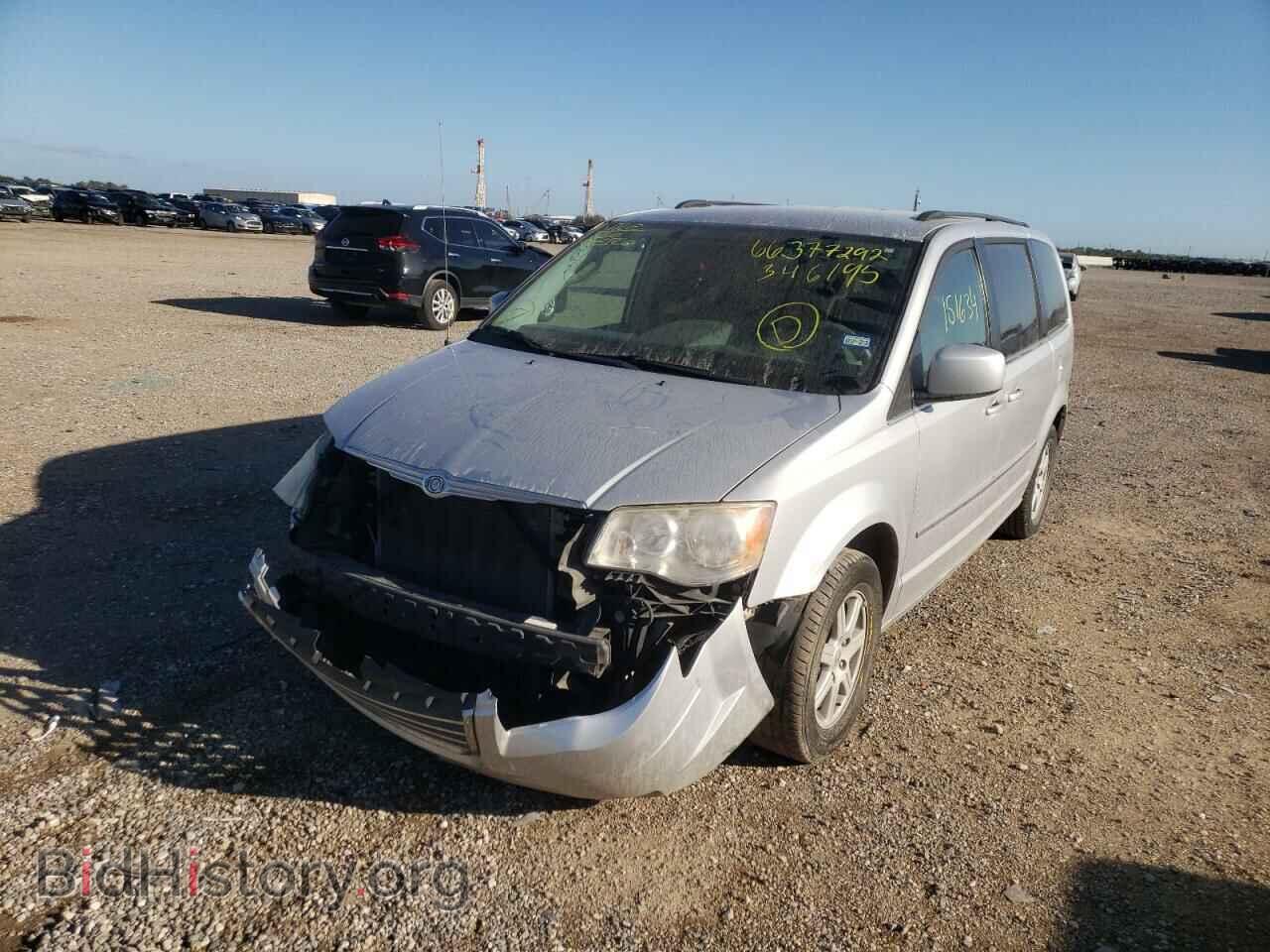 2010 CHRYSLER MINIVAN - VIN: 2A4RR5D16AR346195 - Фото 2
