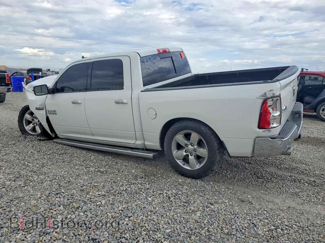 2017 RAM 1500 - VIN: 3C6RR7LT1HG524171 - Фото 2