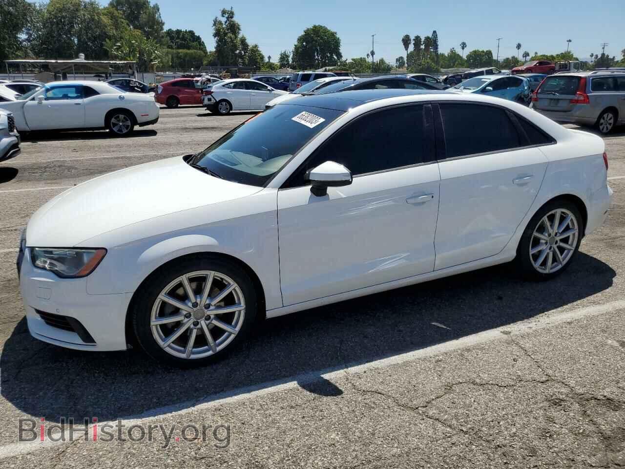 Фотография WAUA7GFF8G1063420 - AUDI A3 2016