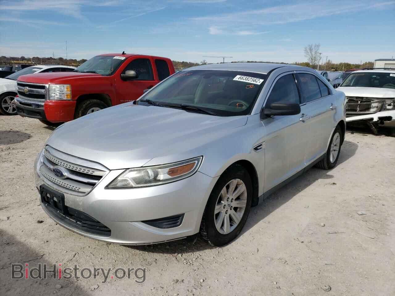 2010 FORD TAURUS - VIN: 1FAHP2DW7AG135564 - Фото 2